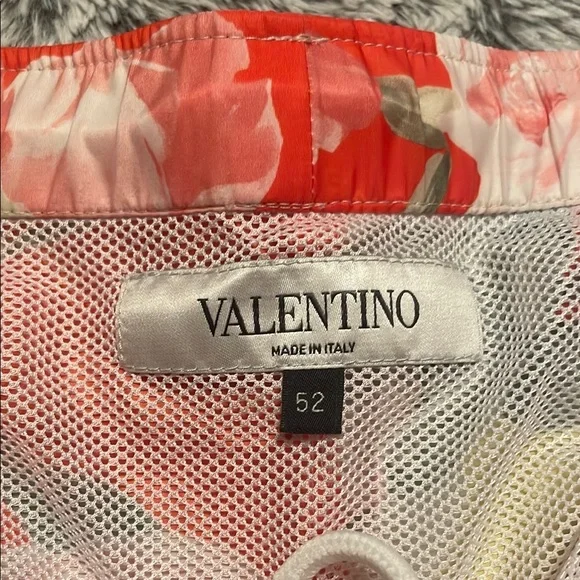 Yellow Floral Mens swim trunks size XL. - Picture 2 of 5